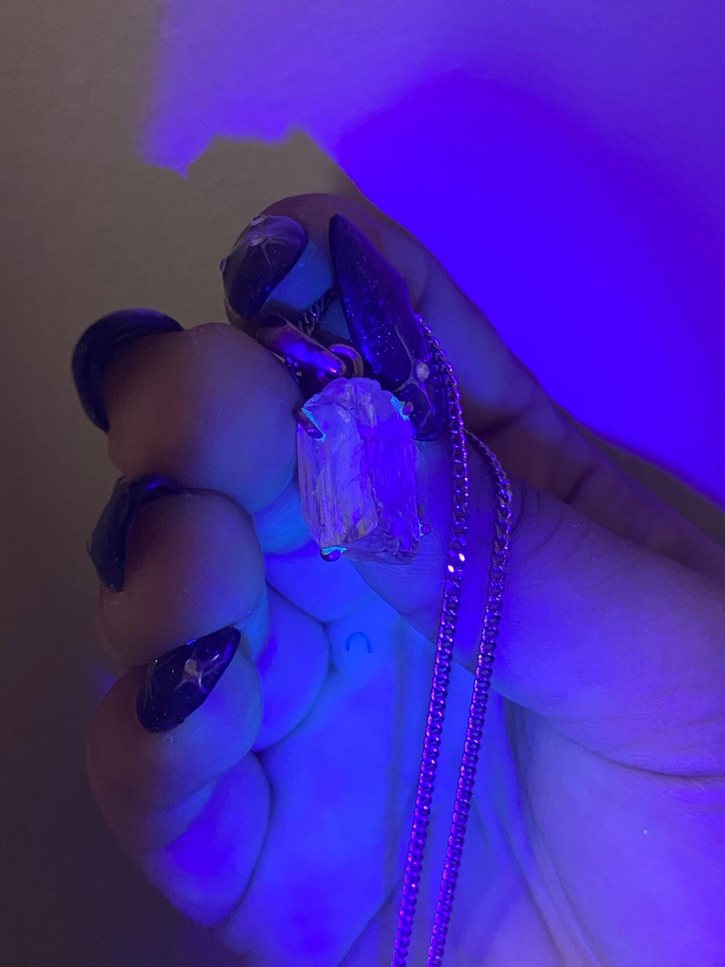 Kunzite Necklace (s925) w/ Silver Chain
