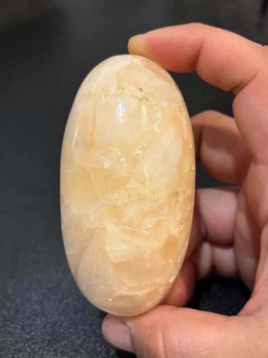 Peach Scolecite Shiva