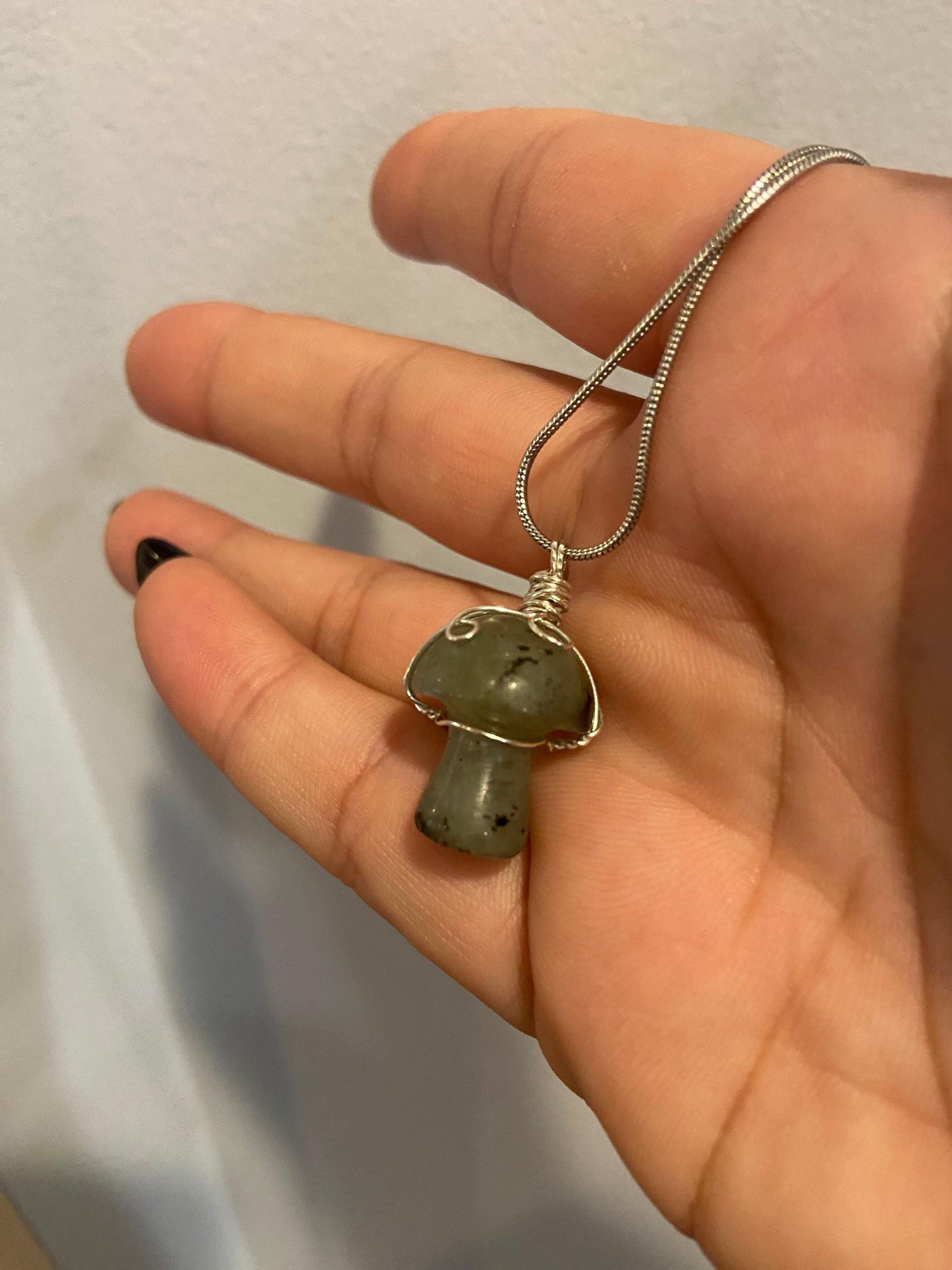 Hand-wrapped Labradorite Mushroom Necklace (Silver)