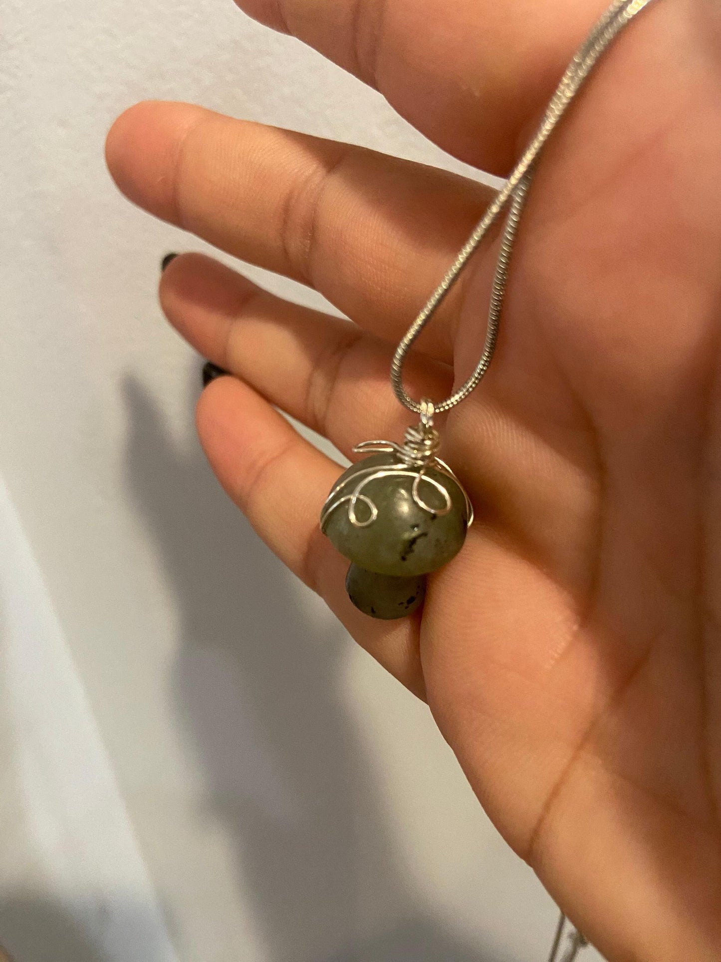 Hand-wrapped Labradorite Mushroom Necklace (Silver)